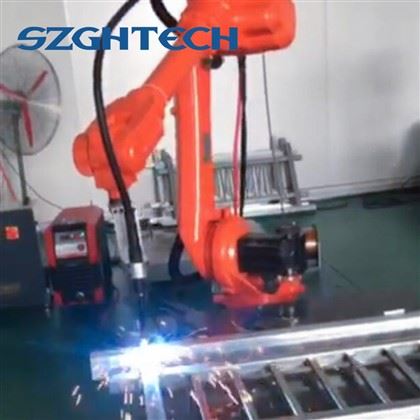 SAFE AND RELIABLE:
SZGH robot arm is equipped with photoelectric safety protection measures.When foreign objects enter the work area, it can automatically alarm and suspend work to avoid accidental injuries.